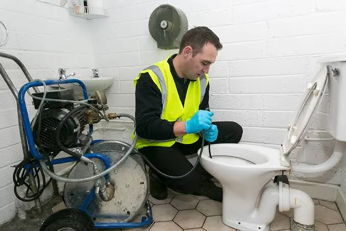 TUVALET TIKANIKLIĞI AÇMA